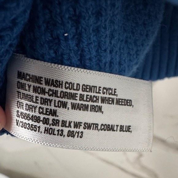 GAP Navy and Blue Kid's Sweater - Picture 4 of 4